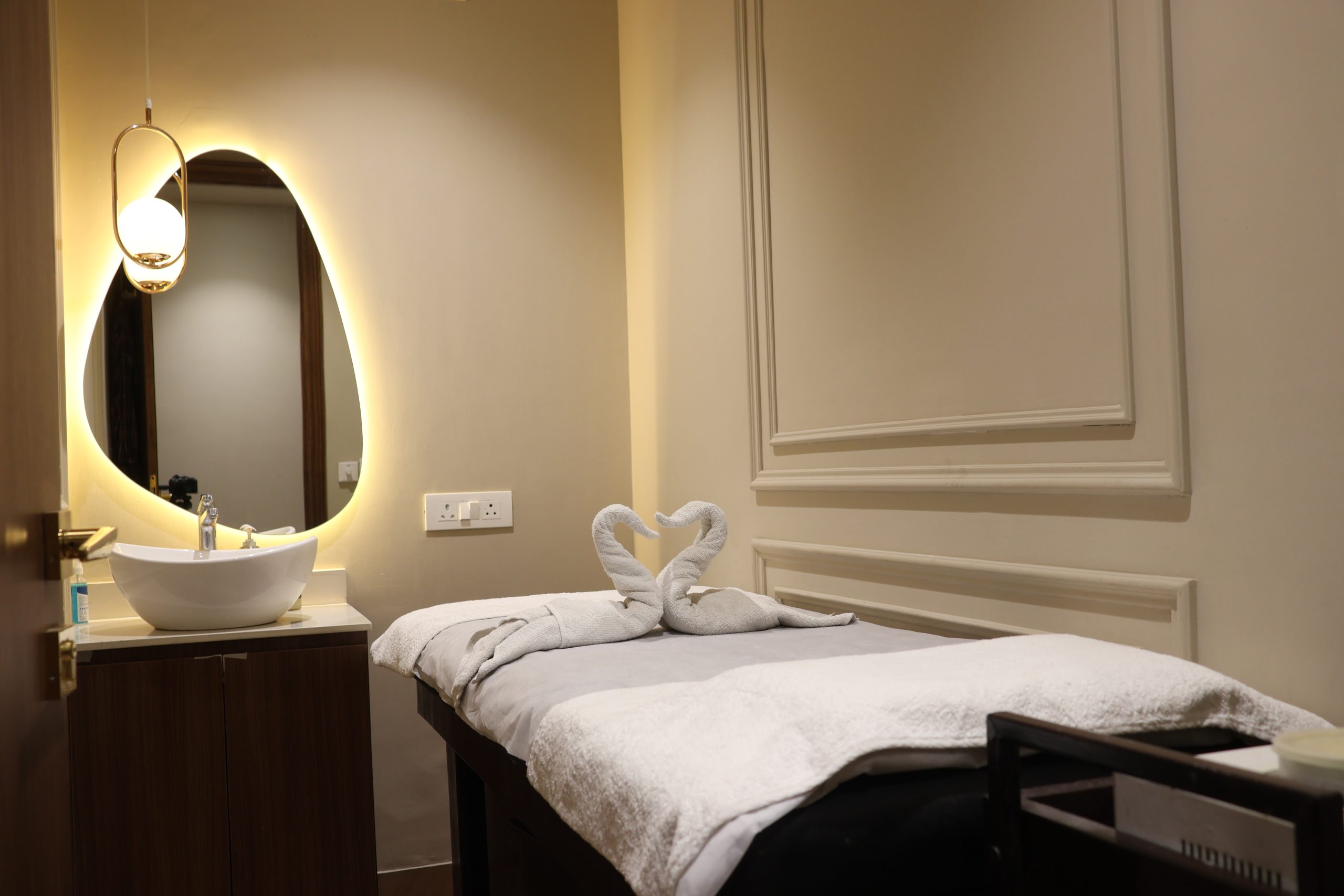 Haircut salon Palam Vihar