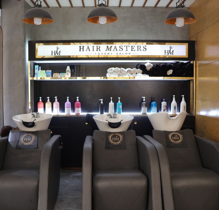 Top hair salon in Delhi
