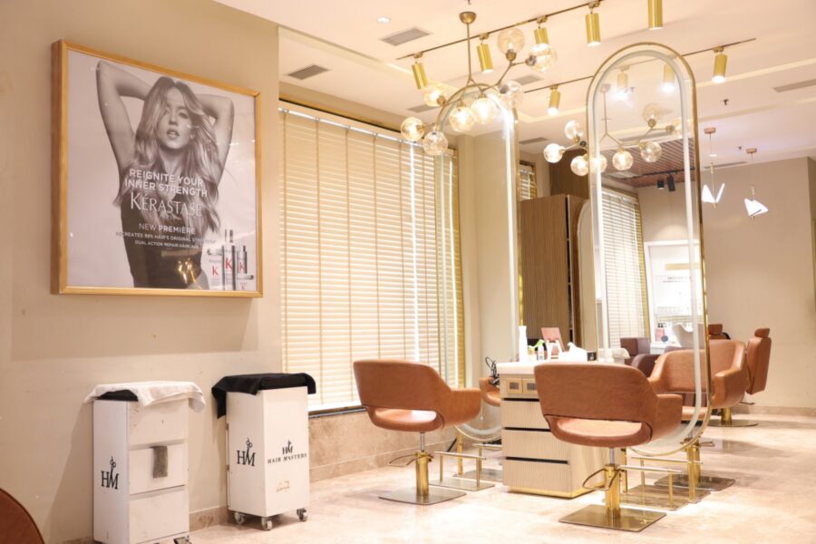 Balayage, Highlights, and Ombre: Choosing the Perfect Hair Colour Technique